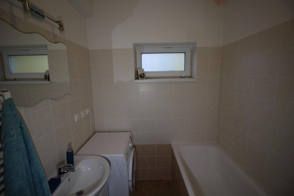 Apartman 502 Ruzindol Ngoại thất bức ảnh