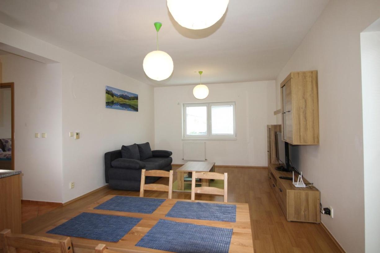 Apartman 502 Ruzindol Ngoại thất bức ảnh